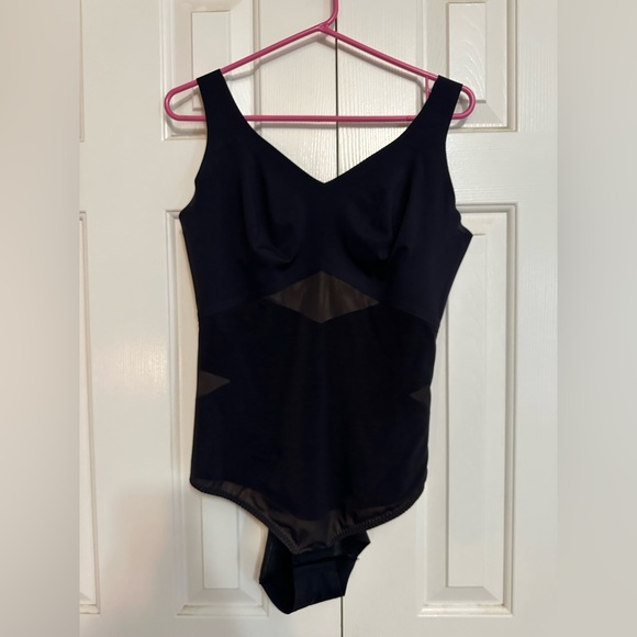 Honeylove Tank Bodysuit- 1X - Picture 3 of 5